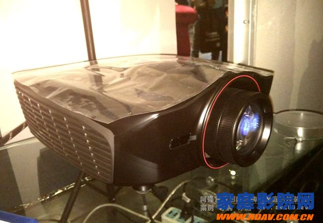 奥图码HD93投影机