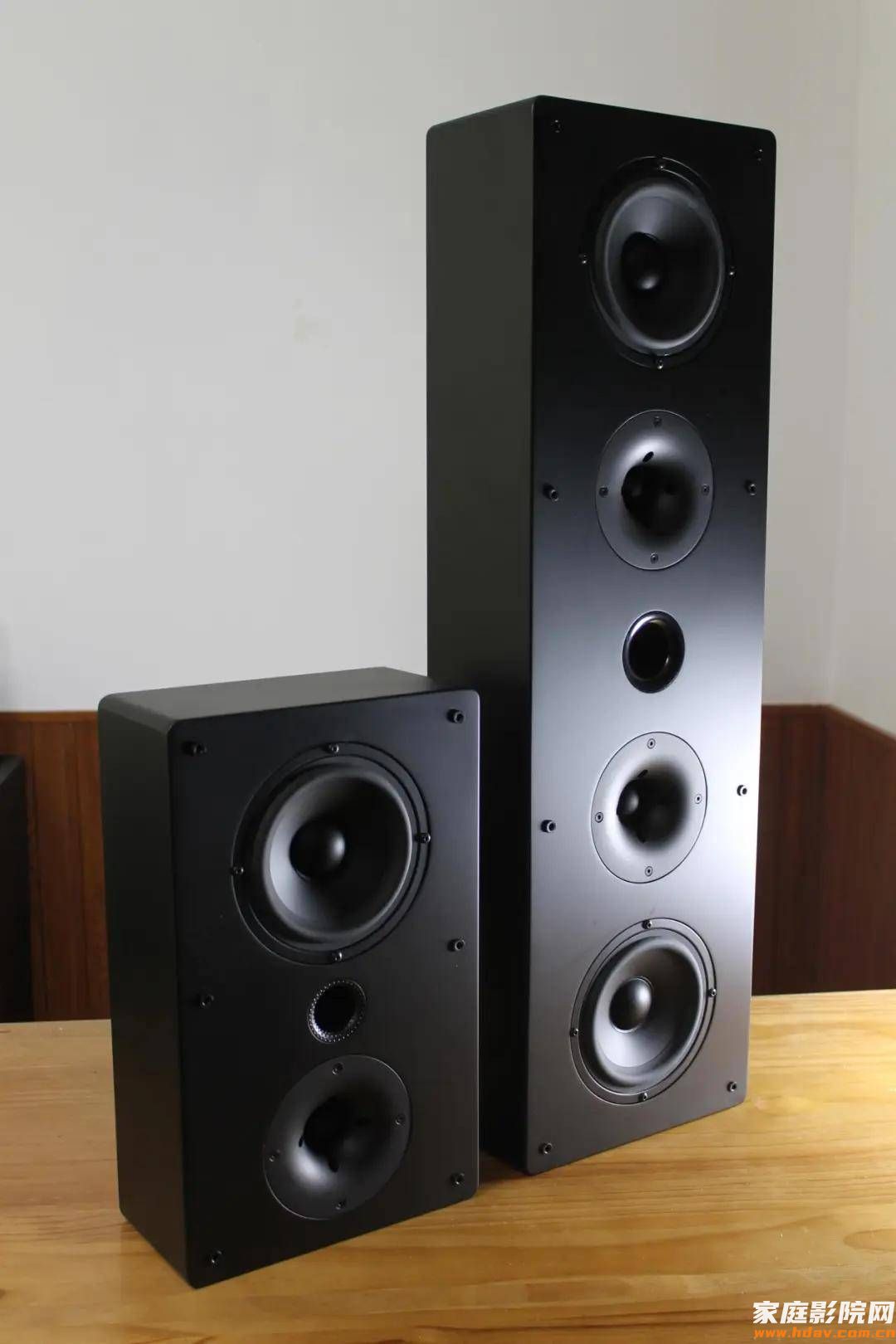 超薄音箱只要两千?Viator Sound M系列音箱和SUB12低音炮评测(图4) 超薄音箱只要两千?Viator Sound M系列音箱和SUB12低音炮评测(图4)