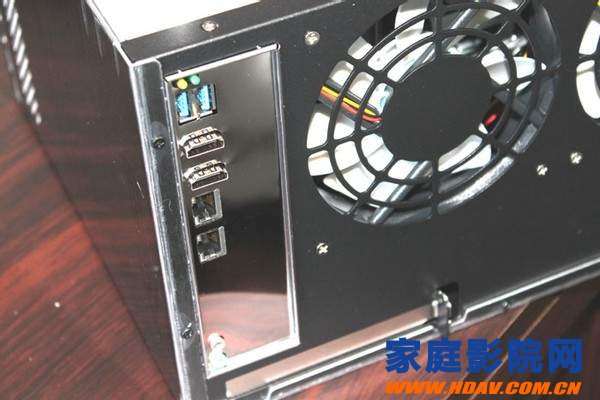 家庭影院片源怎么解决?万由NS-810P试用评测(图12) 家庭影院片源怎么解决?万由NS-810P试用评测(图12)