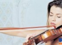 华彩颤音魔鬼拉， 凄美旋律玉人奏！