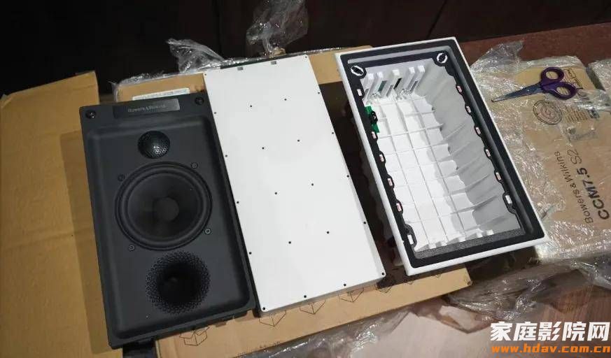 入墙音箱、吸顶喇叭能当外摆音箱用吗?家庭影院十万个为什么(图4) 入墙音箱、吸顶喇叭能当外摆音箱用吗?家庭影院十万个为什么(图4)