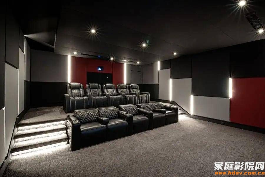 老外手搓发烧级影音室,IMAX感扑面而来(图15) 老外手搓发烧级影音室,IMAX感扑面而来(图15)