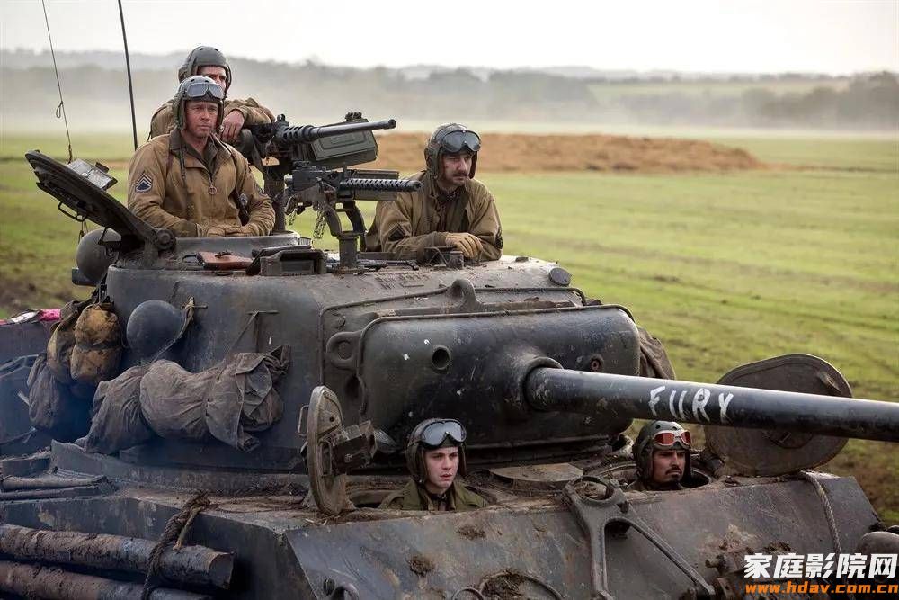 12个低音炮还不满意?道格的硬核家庭影院小黑屋 (图1) 狂怒_360百科