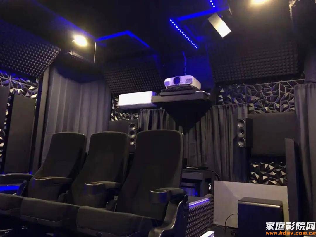 12个低音炮还不满意?道格的硬核家庭影院小黑屋 (图9) 图片