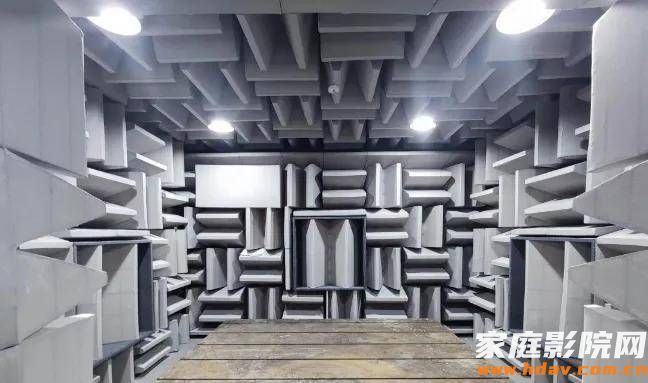 比多花一万买投影机效果还好?影音发烧友升级利器 (图8) 文章配图-1